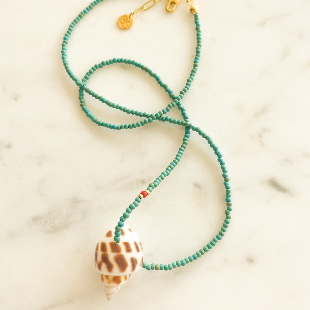 Love Me Shelly Necklace