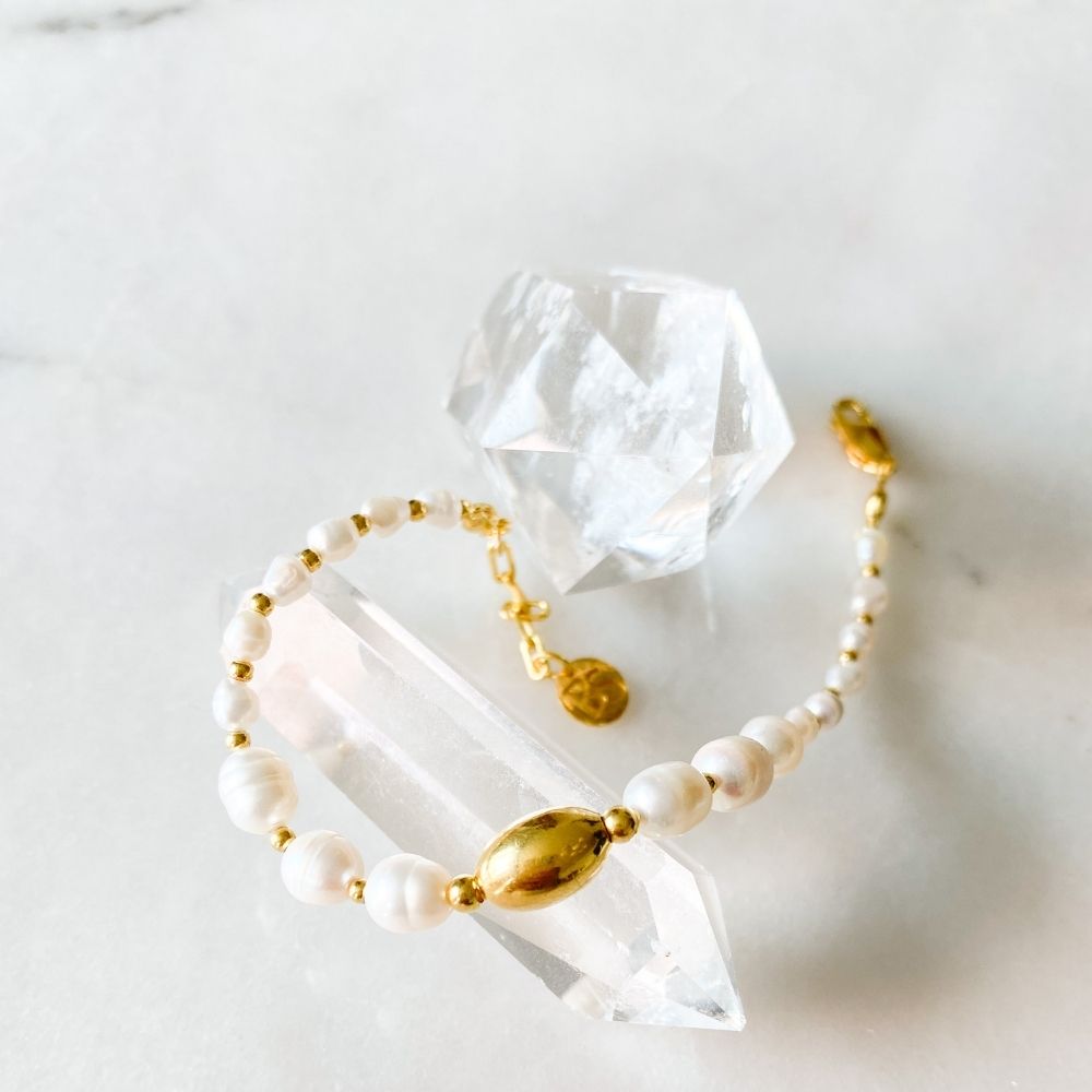Aarin Statement Pearl & Silver Bracelet
