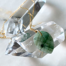 Load image into Gallery viewer, Anika Emerald Stone Silver Chain Necklace