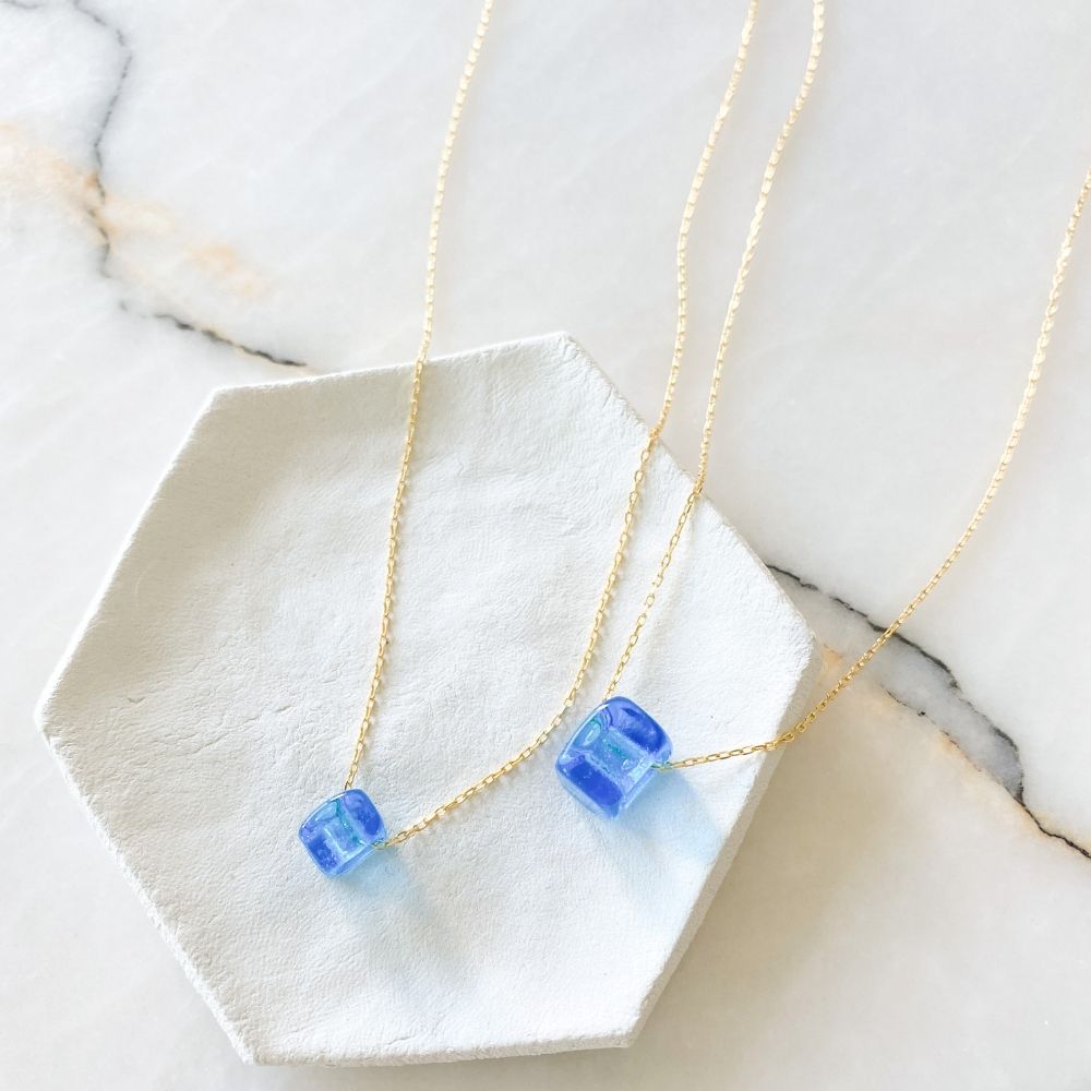 Nile Silver Chain Necklace | Transparent Blue 1 cm Bead