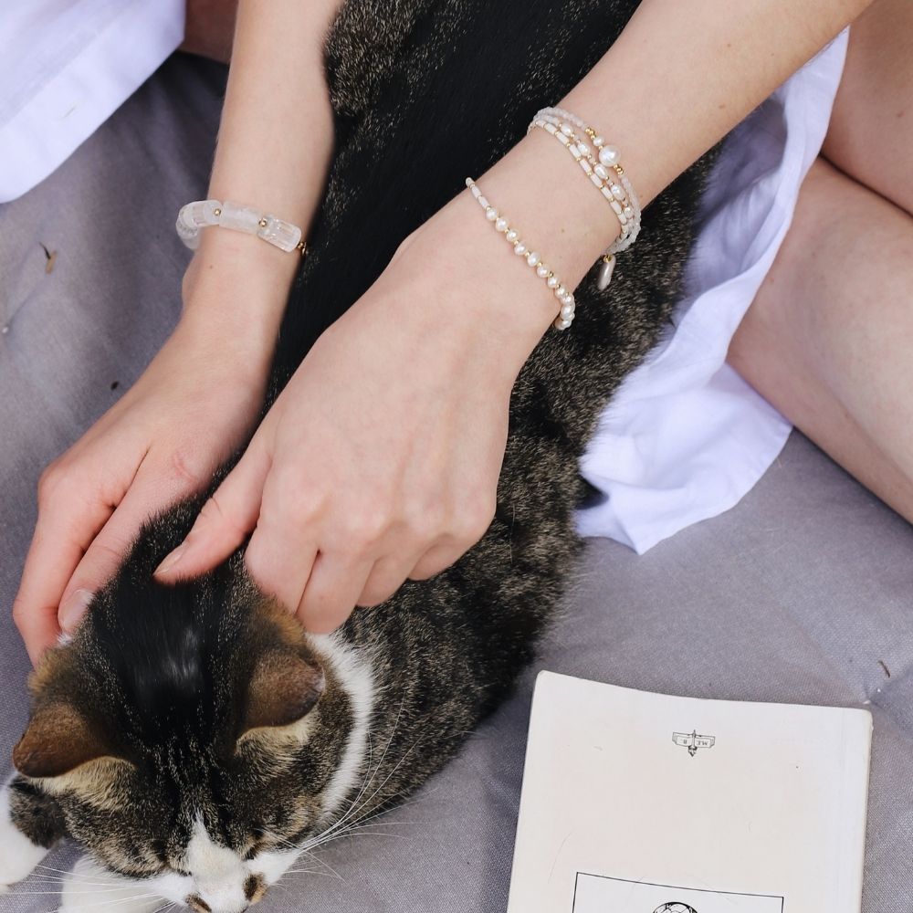 Marilyn Natural Pearl Moonstone Bracelet