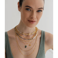Load image into Gallery viewer, Anika Emerald Stone Silver Chain Necklace