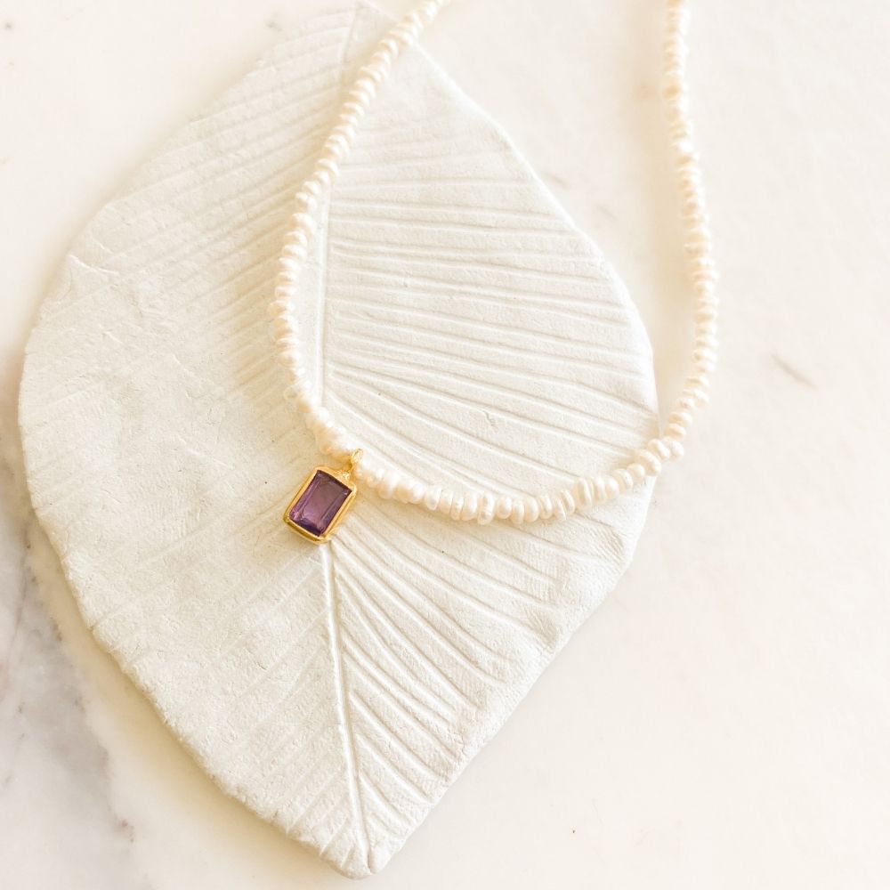 Una Rectangular Amethyst Charm Pearl Necklace